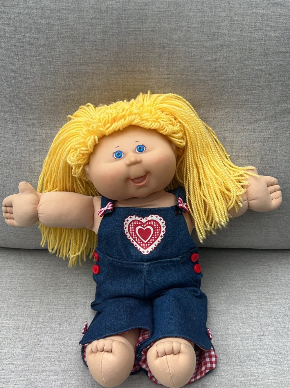 Vintage 2004 Cabbage Patch Kids Doll Blonde Yarn Hair Denim Overalls